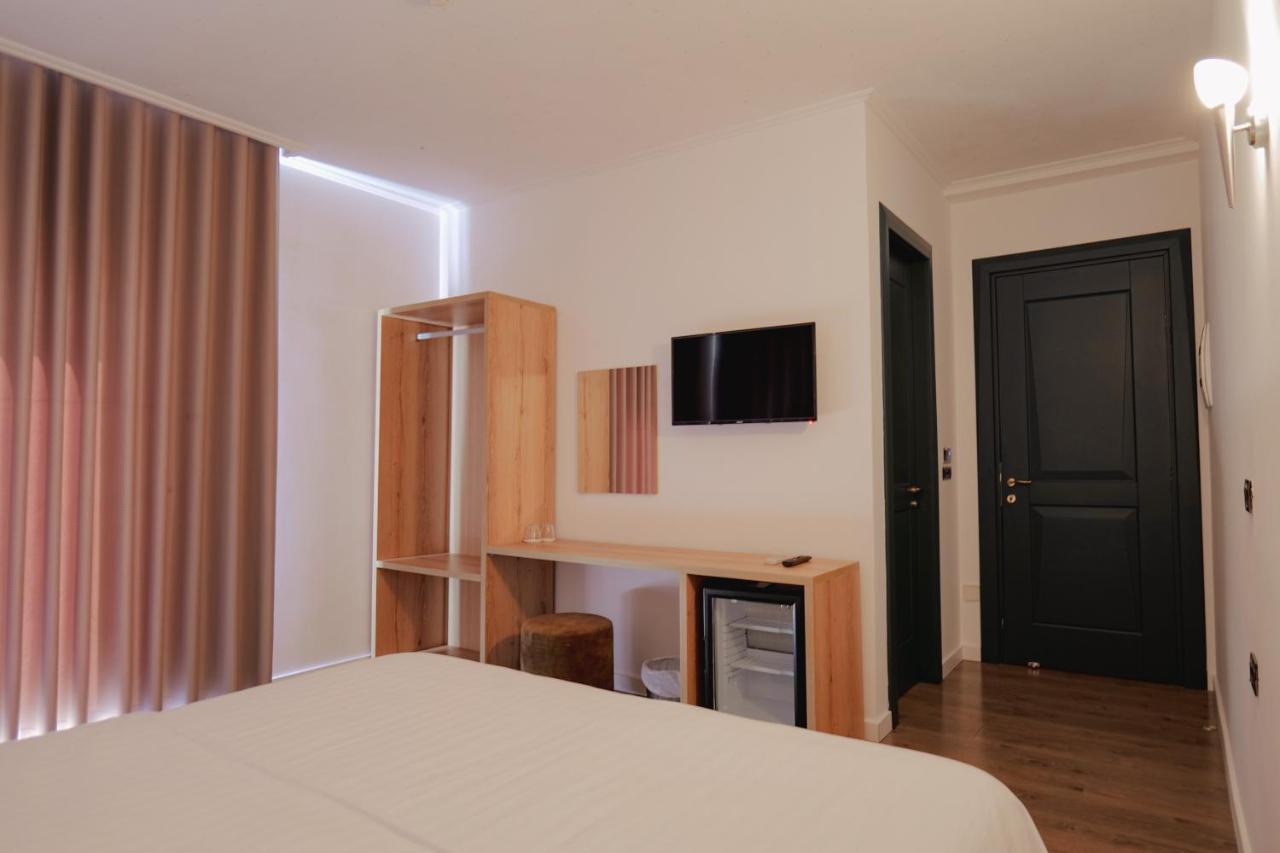 Asi Rooftop Hotel Saranda Extérieur photo